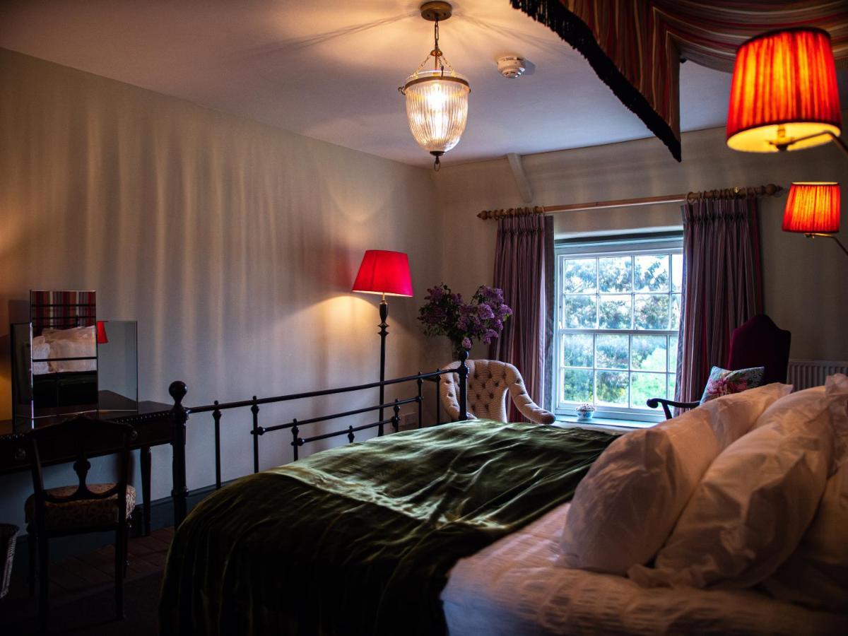 Sawcliffe Manor Country House With Spa, Free Parking, Catering, Self Checkin, Farmstay Scunthorpe Exterior photo
