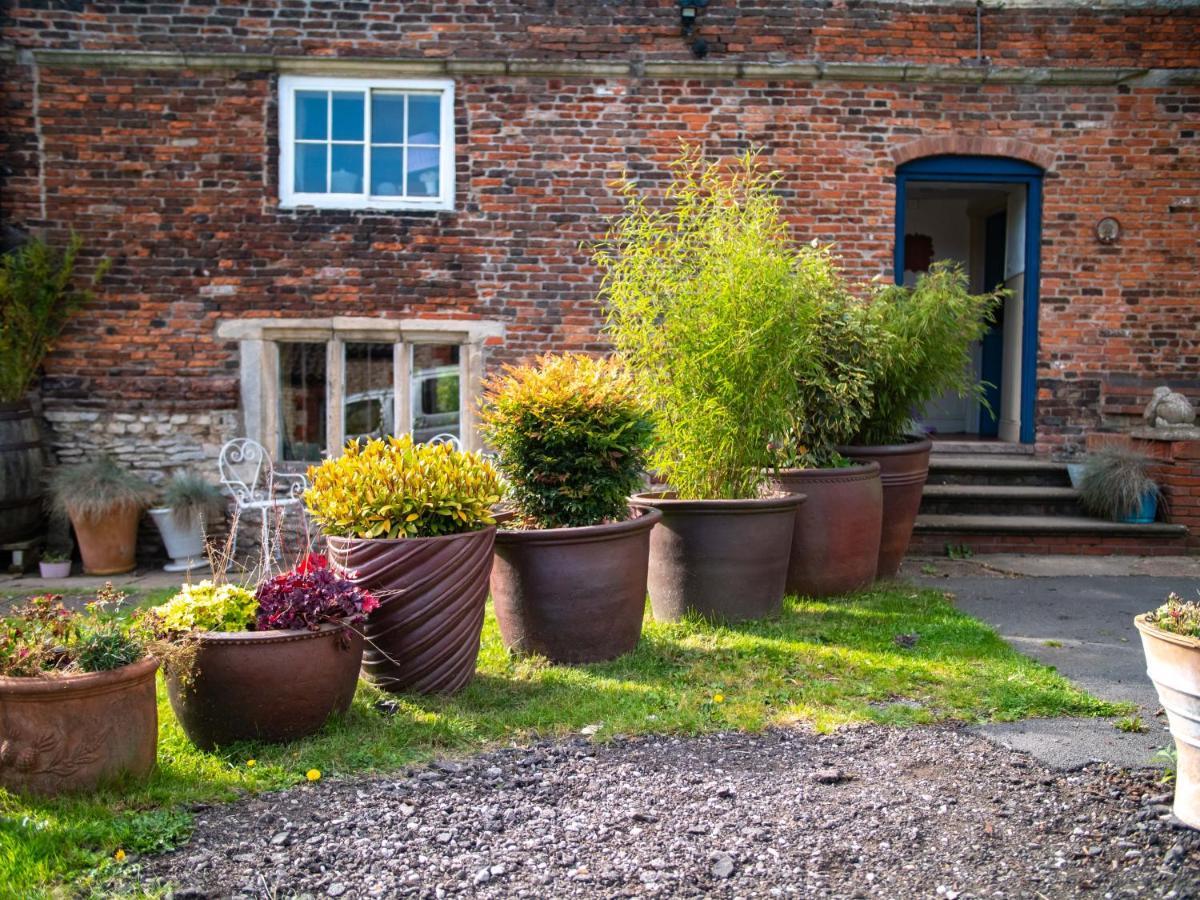 Sawcliffe Manor Country House With Spa, Free Parking, Catering, Self Checkin, Farmstay Scunthorpe Exterior photo